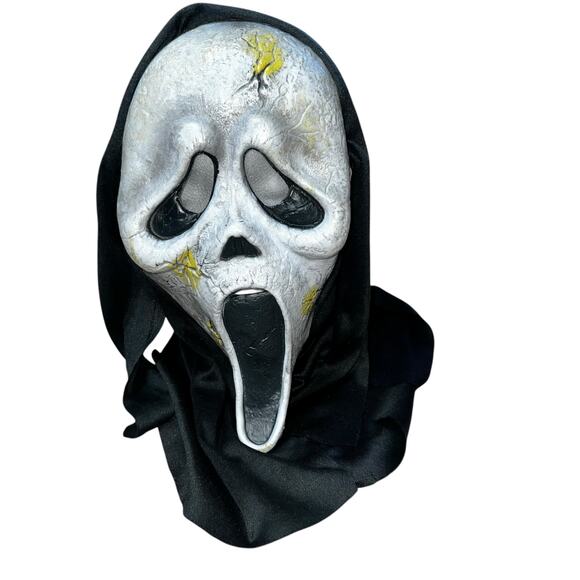 2013 Scream Mask Ghost Face Zombie  Mask Fun World  Halloween Mask - Picture 1 of 9